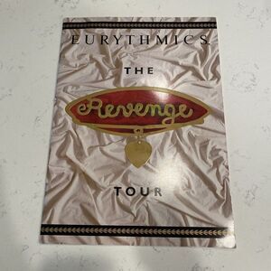 EURYTHMICS 1986 REVENGE TOUR PROGRAMME Annie Lennox David Stewart Autographed